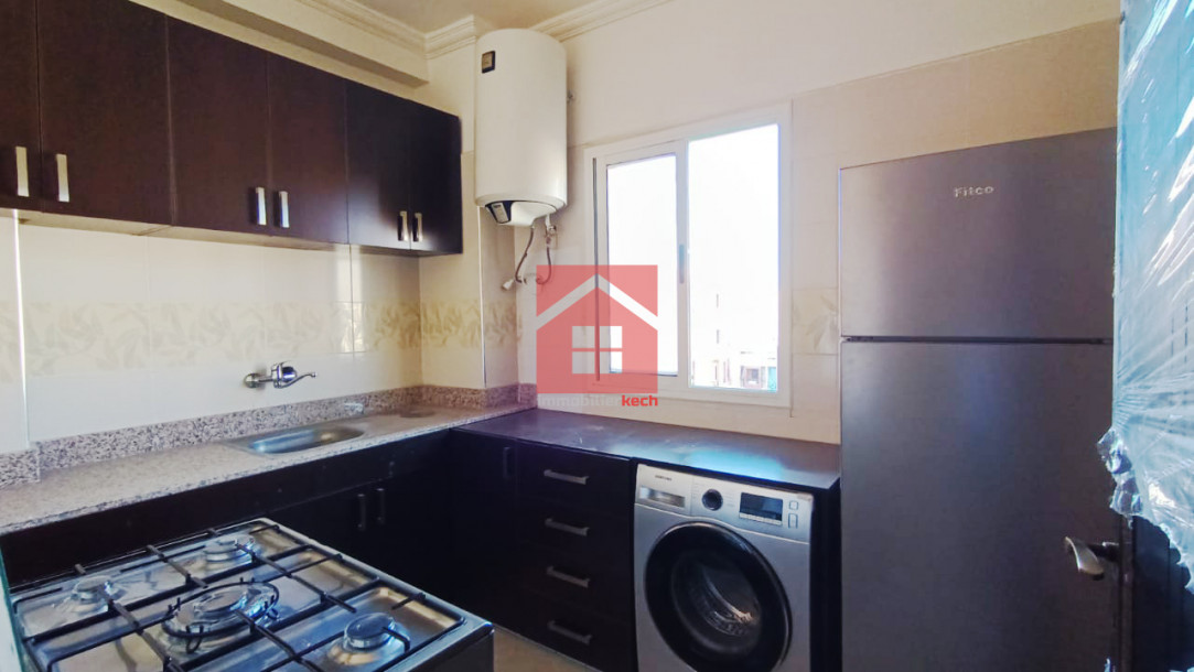 Appartement Moderne avec Balcon-4