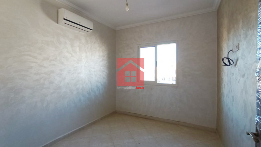 Appartement Moderne avec Balcon-3