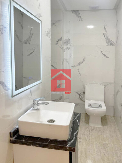 Appartement neuf avec balcon à louer