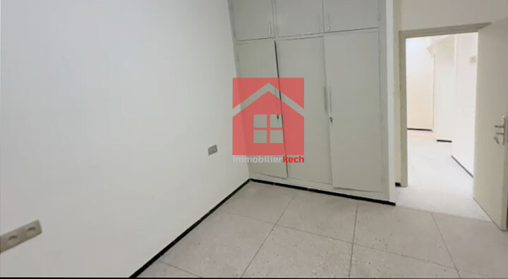 Appart avec 2 balcons à louer-3