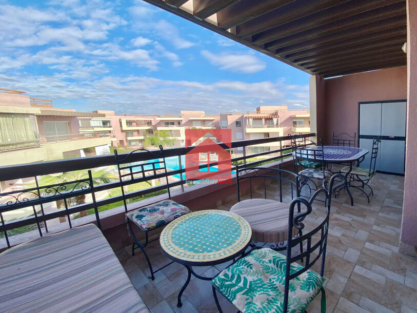 Appart avec terrasse et piscine à louer-1