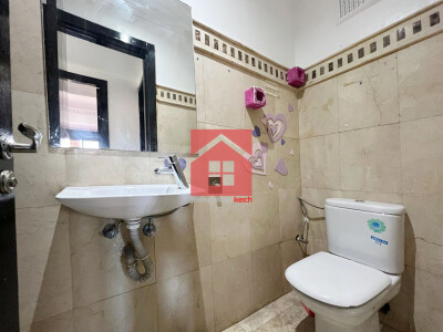 Appartement avec terrasse en vue sur la rue