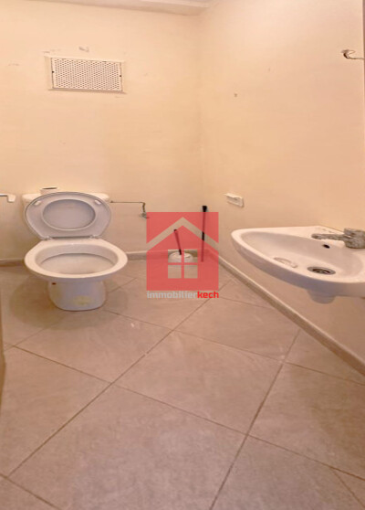 Appartement neuf avec balcon à louer-4