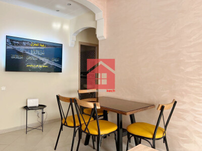 Bel appartement avec balcon à louer-1