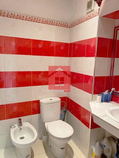 Bel appartement avec balcon à louer-5