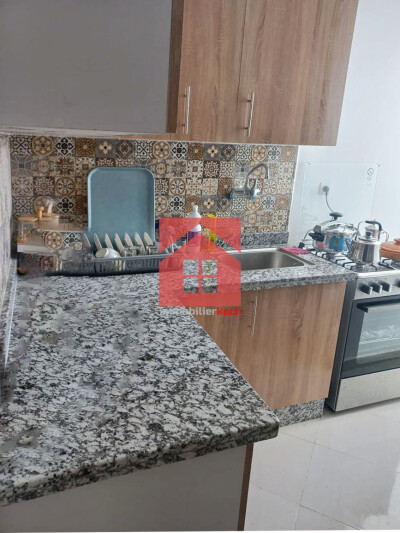 Appartement meublé avec balcon à louer-1