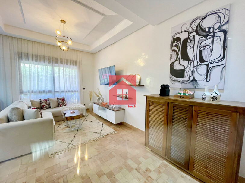 Luxe Appartement avec Terrasse et Piscine-3