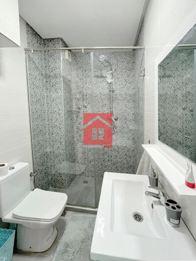 Neuf appartement avec balcon à louer-4