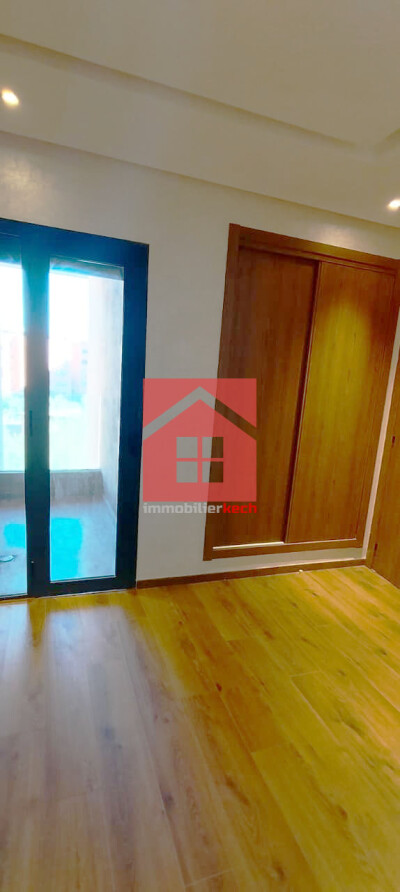 Neuf appartement avec piscine à vendre