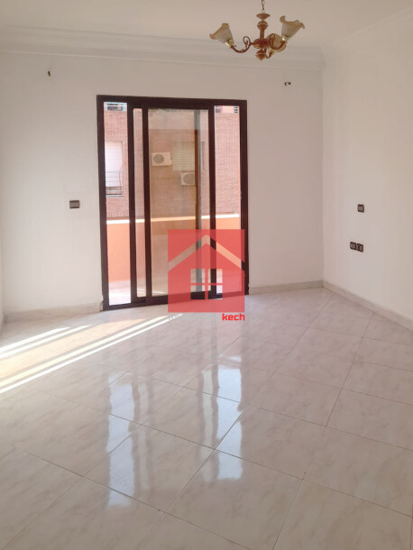 Neuf appartement avec 2 balcons à louer-0