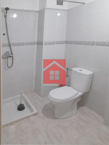 Neuf appartement avec 2 balcons à louer-5