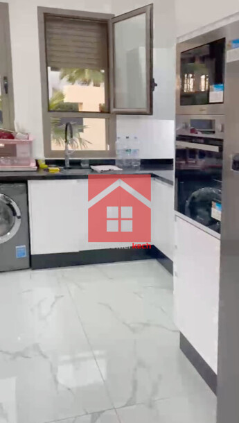 Villa moderne avec piscine à loue-5