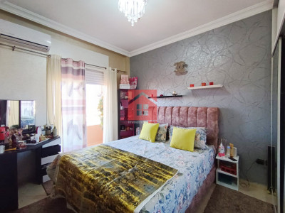 Bel Appartement avec Balcon