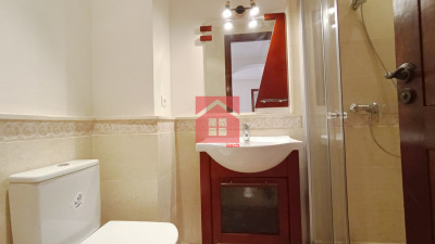 Studio Meublé avec 2 Balcons