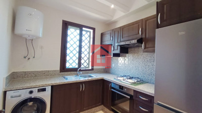 Studio Meublé avec 2 Balcons